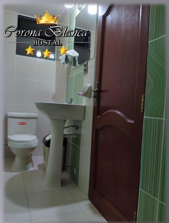 Hostal Corona Blanca Sucre Extérieur photo