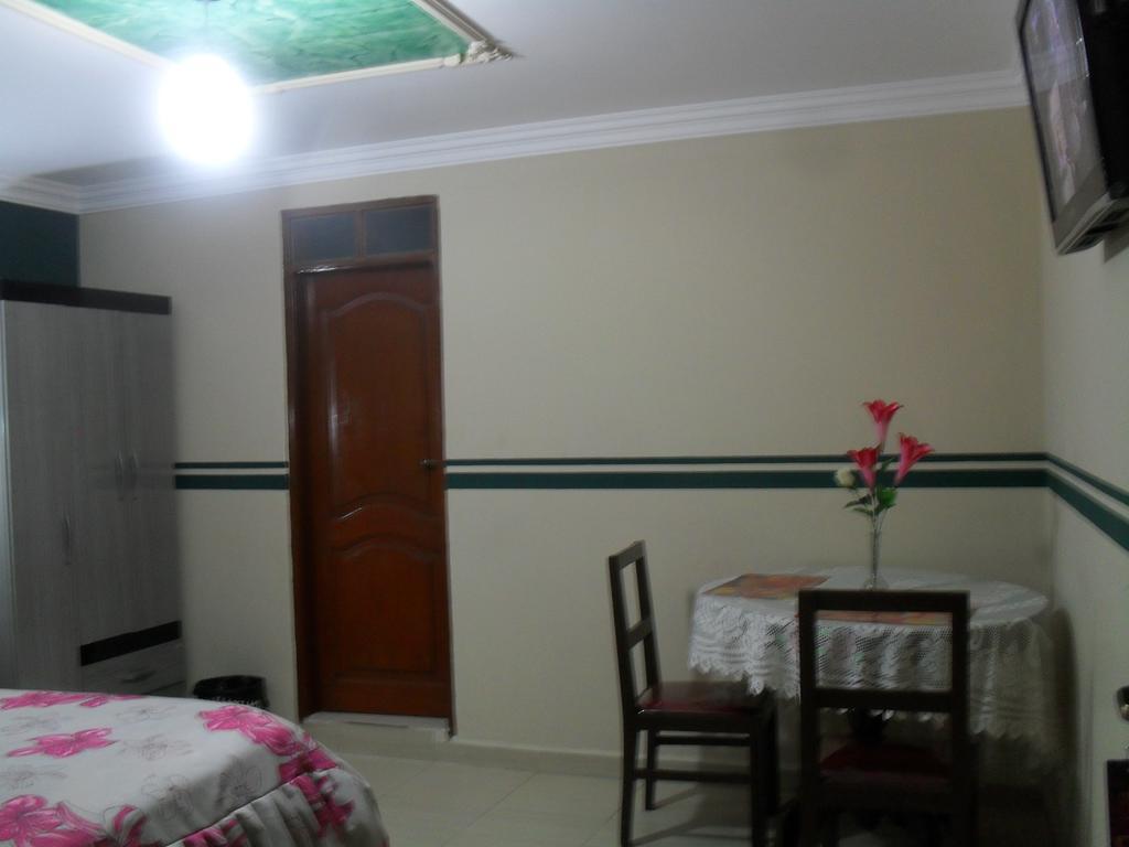 Hostal Corona Blanca Sucre Chambre photo