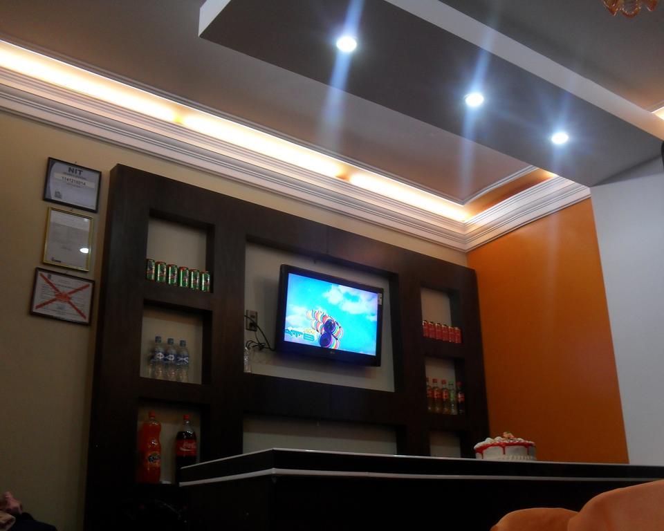 Hostal Corona Blanca Sucre Extérieur photo